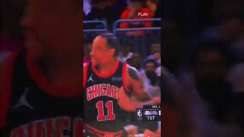 DEROZAN 41 POINT BOMB