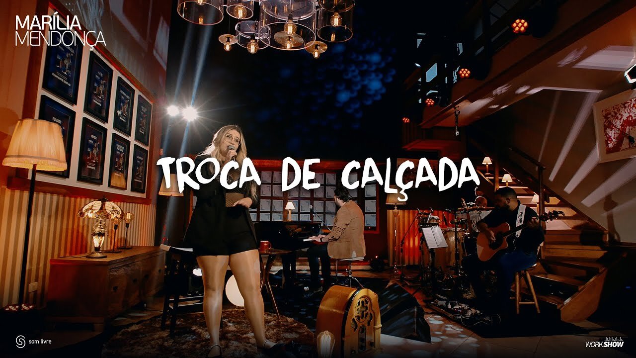 Marília Mendonça • Troca de Calçada