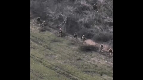 Russian soldiers getting ELIMINATED while attempting to storm Ukrainian position