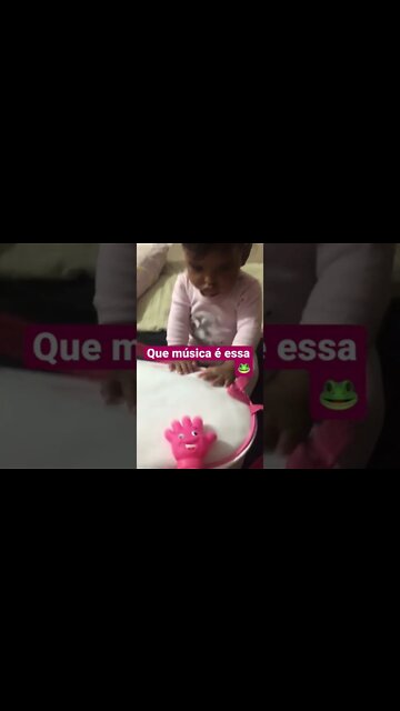 A mãozinha tocou uma música pra minha irmãzinha 🙈🙉🐵
