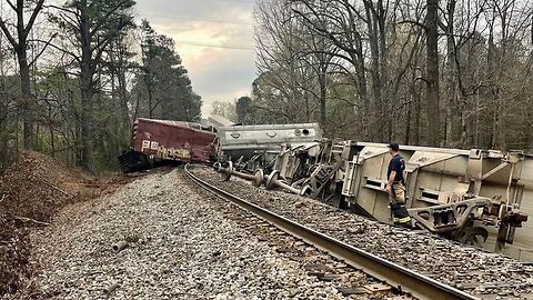 Train derails in Alabama as Norfolk Southern CEO testifies before Congress