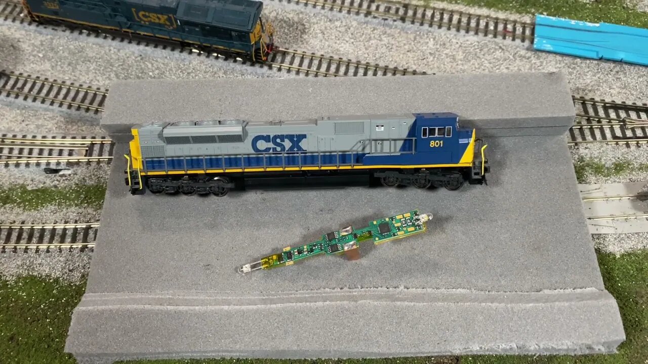 Empty Wallet Wednesday: Installing DCC board into Kato SD80Mac/SD90Mac