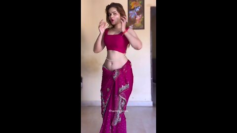 Hot Dance In Saree