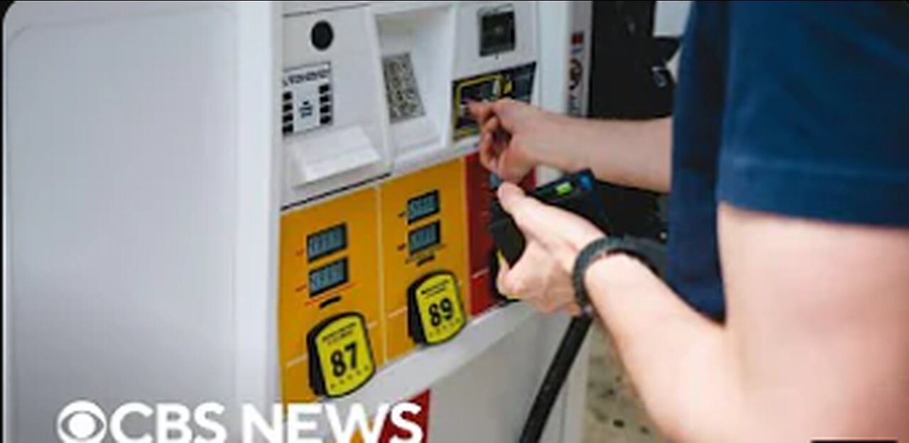 How gas prices could affect your Labor Day weekend plans
