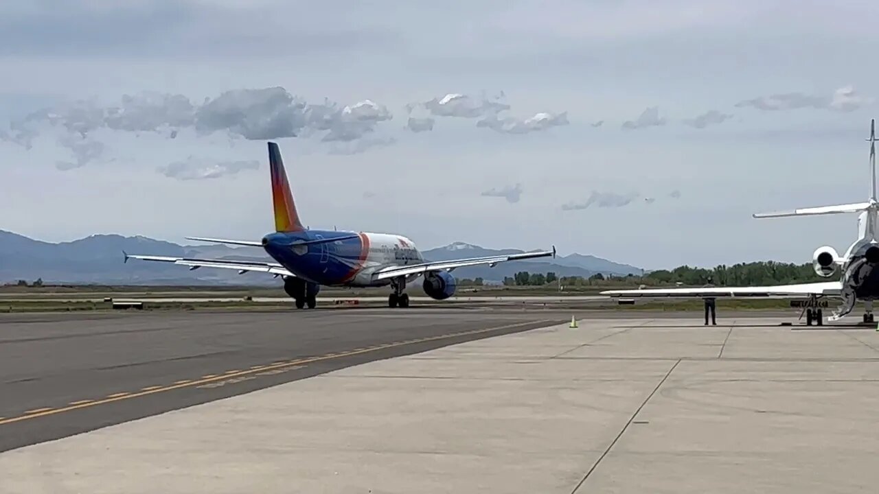 Allegiant Air Airbus A320 Takeoff Provo Utah (PVU/KPVU)