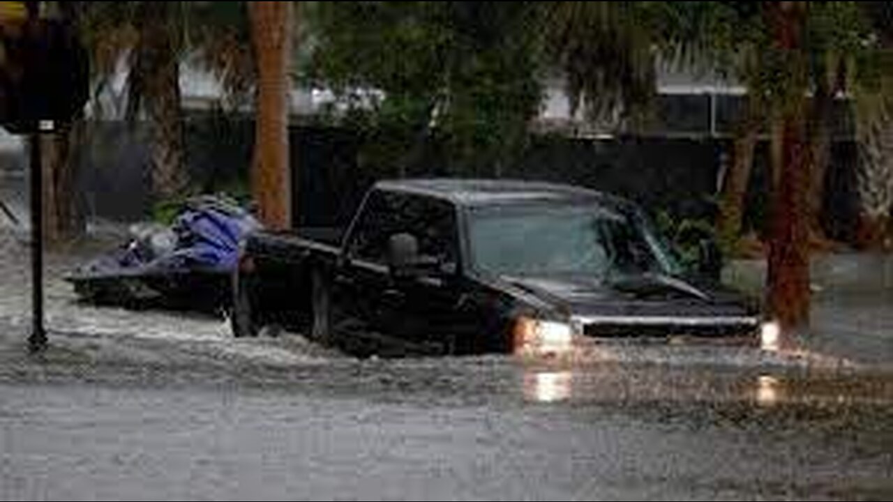 Major flooding from early afternoon high tide feared in Florida after Idalia