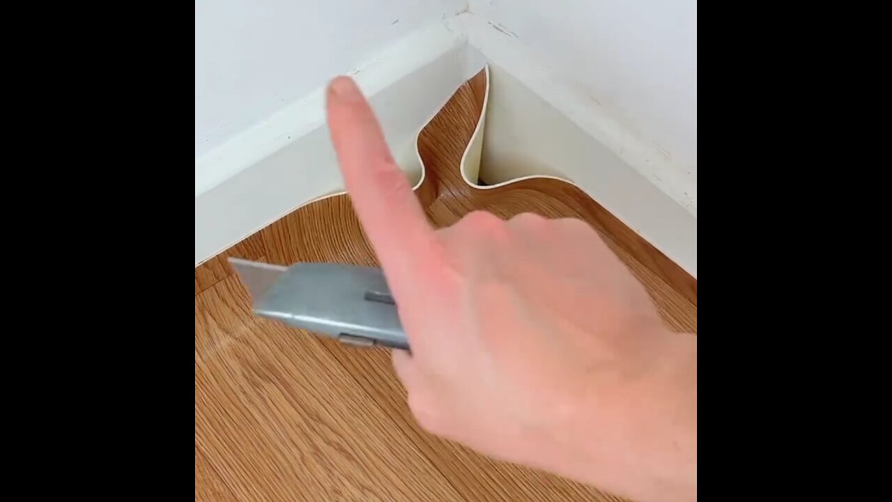 Don't cut your bedroom sheet without seeing this video