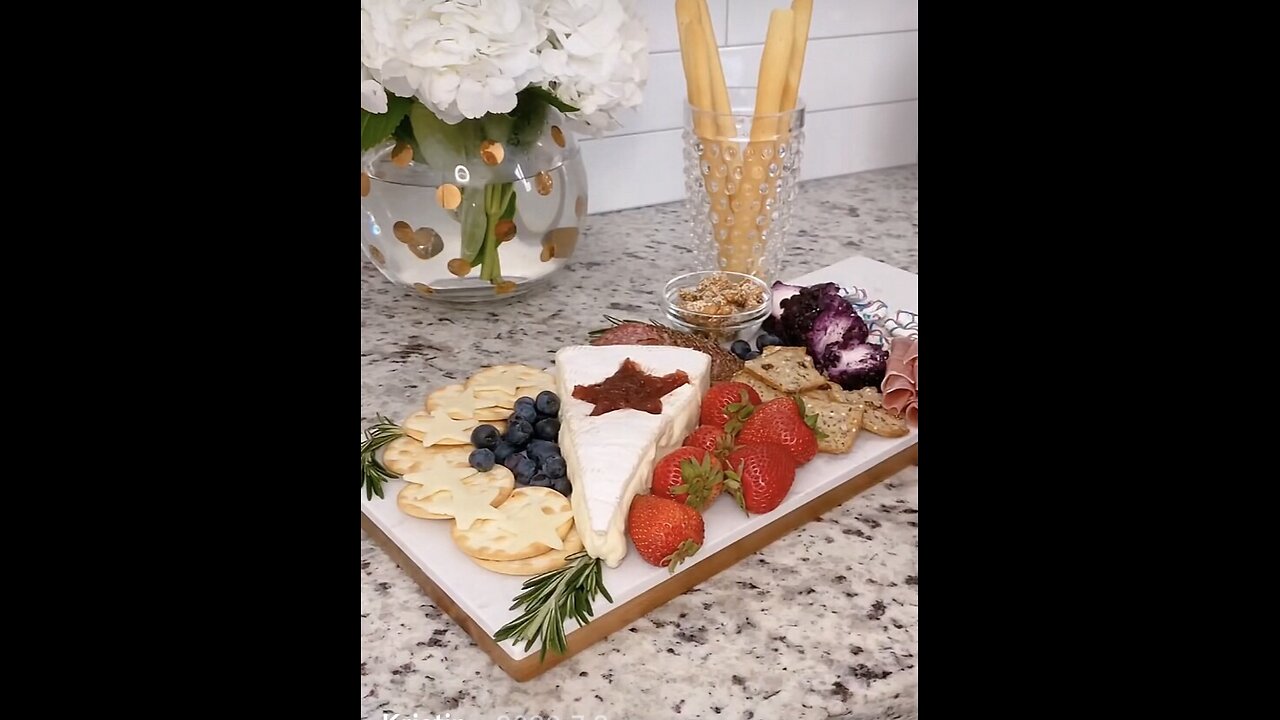 Love❤️A Themed🍓#Charcuterie Broad!