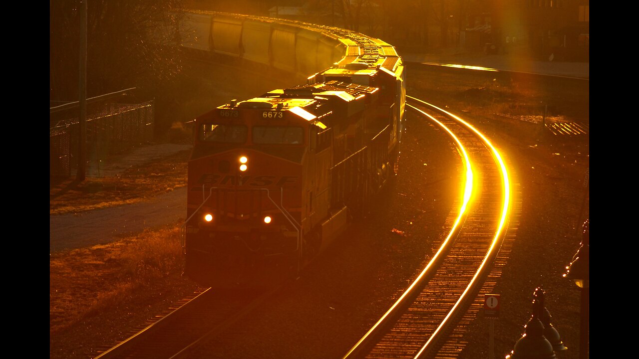Fort Madison, Iowa Railfanning Action 2-23-2023 (Part 1 of 2)