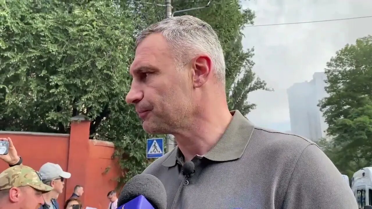 Коментар Кличка на місці ракетного удару у Києві