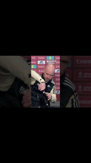 Erik ten Hag destroying the mic at the start of today's press conference 😂😂