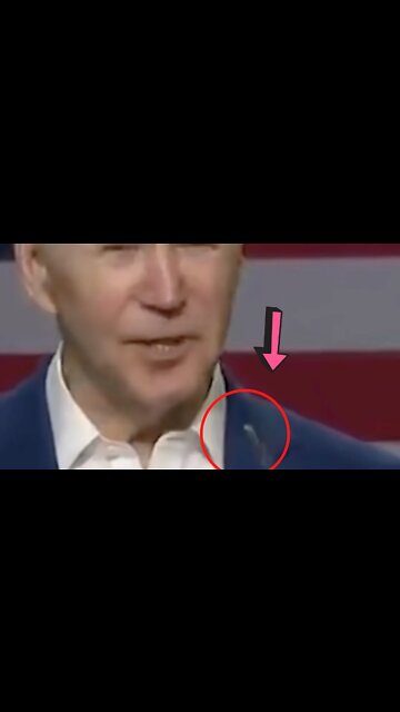 Bird Appears To Poop On Joe Biden’s Shoulder During His Speech In Iowa