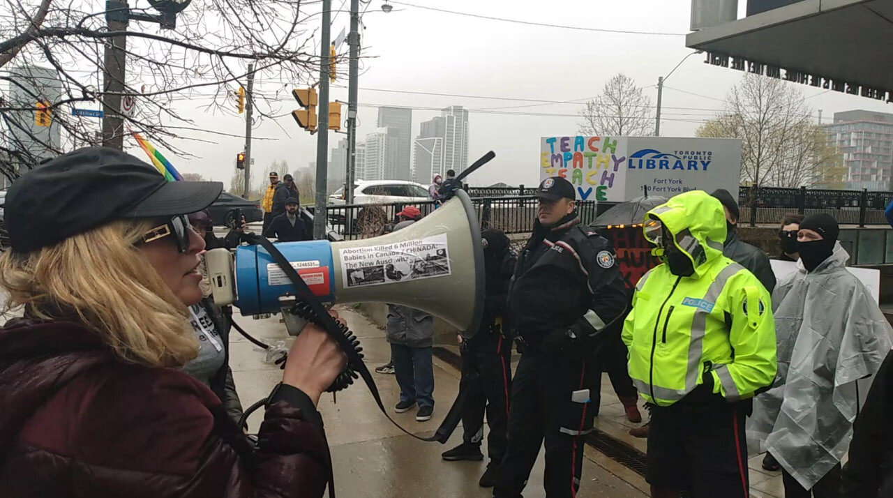 Protest against dr@g qu33n story hour, Toronto, April 29, 2023