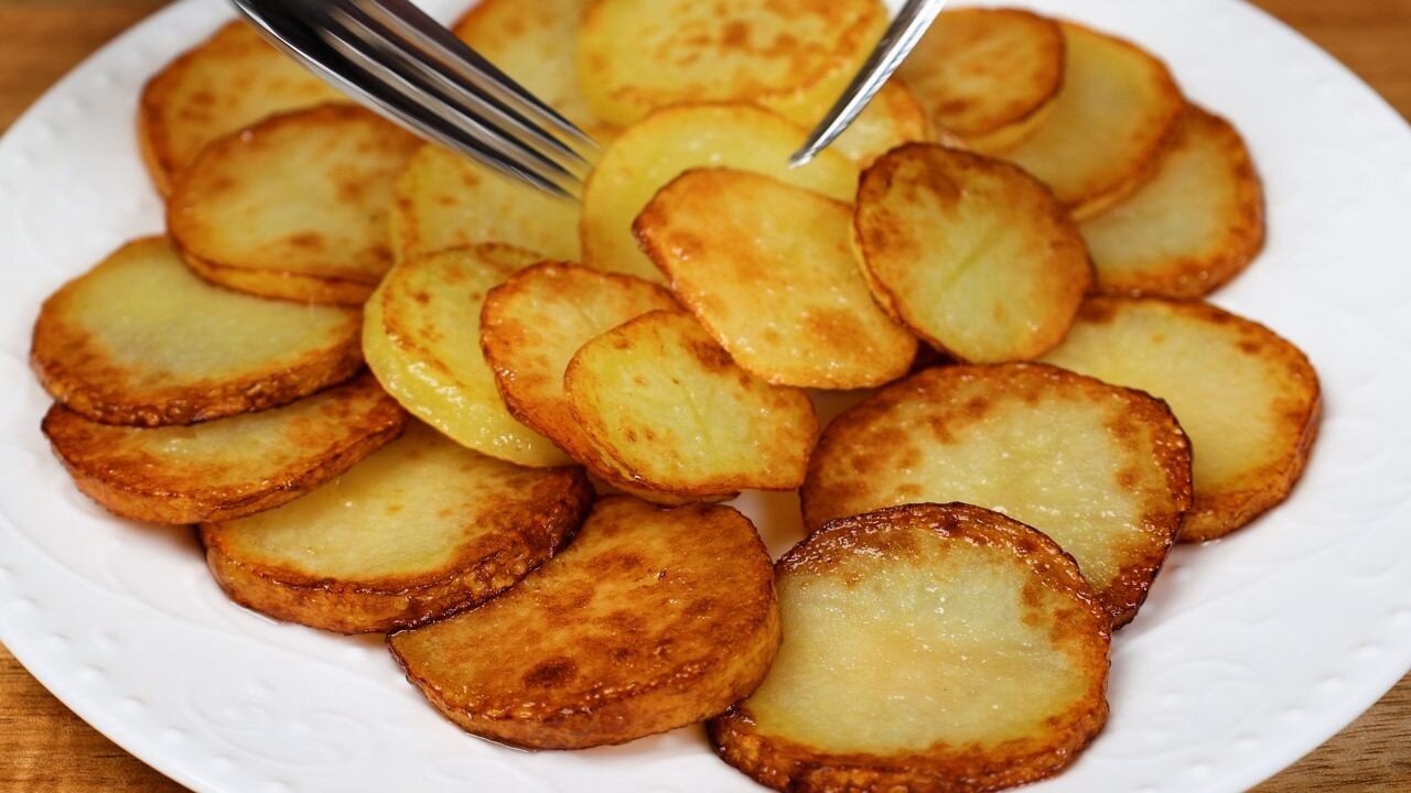 3 Potatoes and 3 eggs, better than potato chips! Cheap, Easy and Delicious Recipe