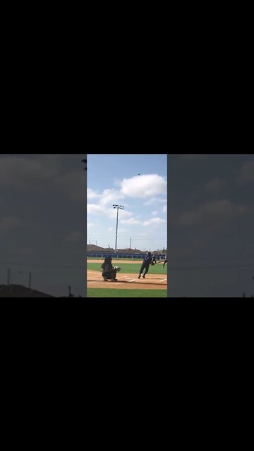 Girls can do that too!!! 🥎 #shorts #softball