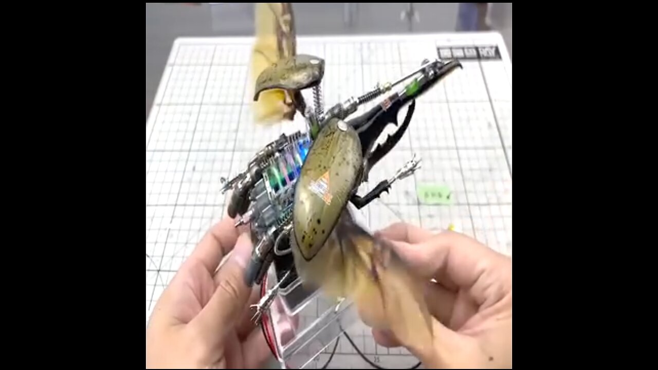 How to make realistic mechanical insects