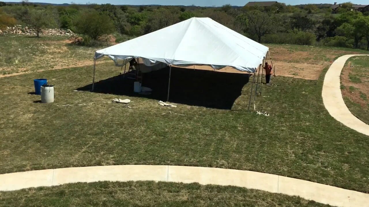 🎪 Party Tent Set Up