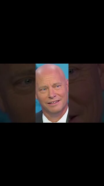 LOL: Pro-Trump Guest SCHOOLS ABC Panel On Migrant Flights