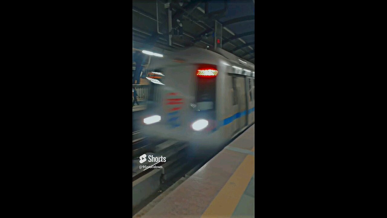 why Delhi metro become famous these days ?? #youtubeshorts #automobile #nature #freefire #carlover