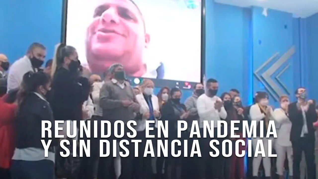 Reunidos en pandemia, con aforo del 100% y sin distancia social.. la justicia.. bien gracias.