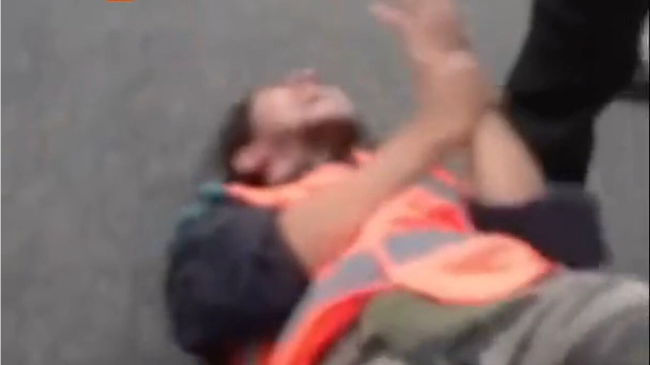 French Cop Deals With Eco-Nuts Glued To The Road The Painful Way