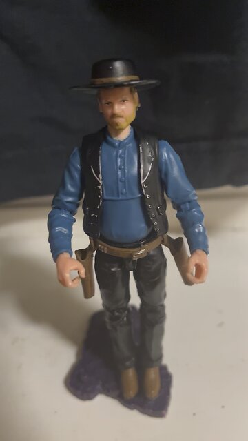 Clay wants to help find a missing person