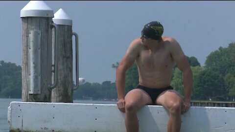 Local man swims across Lake Winnebago