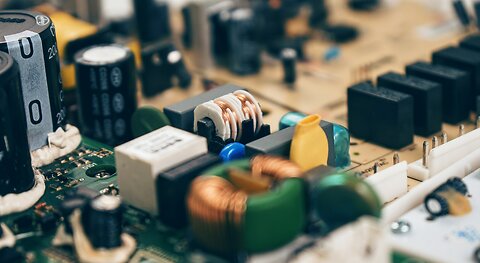 Capacitors: Understanding Their Basics and Working Principles