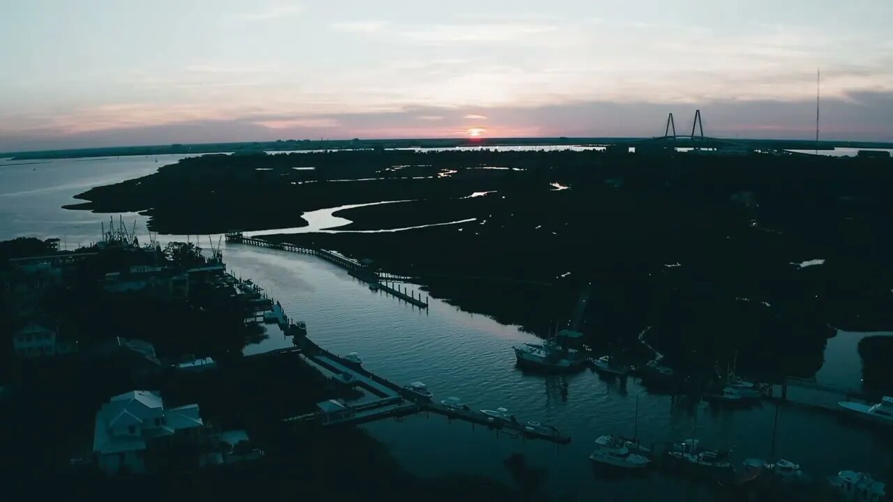 Shem Creek, South Carolina - Dancing Around The Fire 🔥