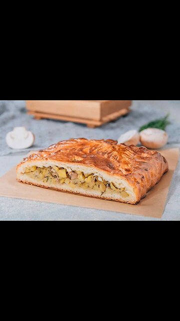 Potato pie with mushrooms and onions