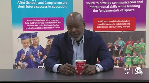 Emmitt Smith speaks at Boca Raton Area YMCA