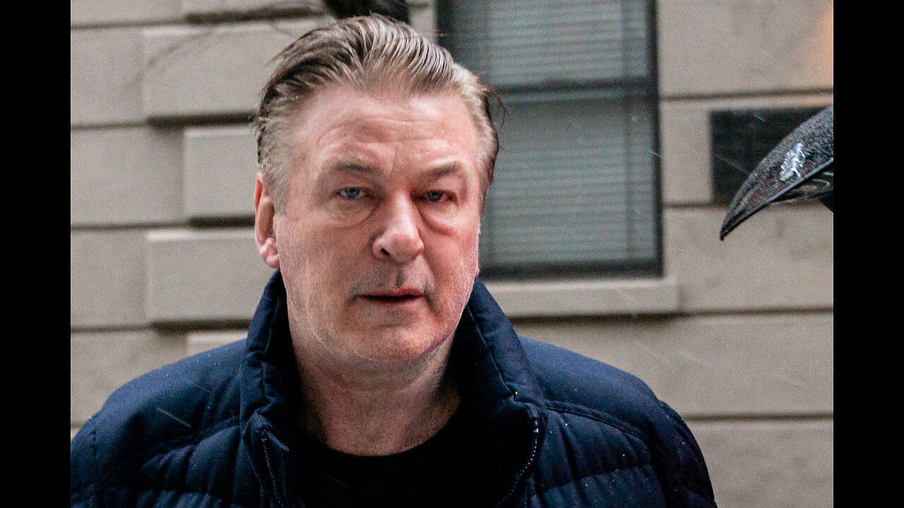 Алек Болдуин в очередной раз не признал себя виновным в убийстве оператора Галины Хатчинс