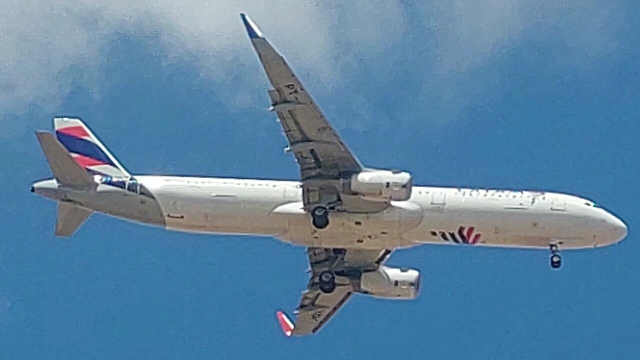 Airbus A321 PT-MXM coming from Manaus to Fortaleza