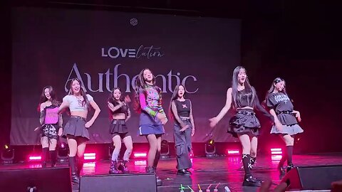 TripleS in Houston song Dimension