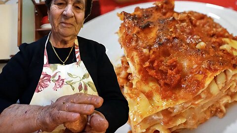 Best LASAGNA Ever from a Southern Italy Nonna (Calabria)! 🇮🇹