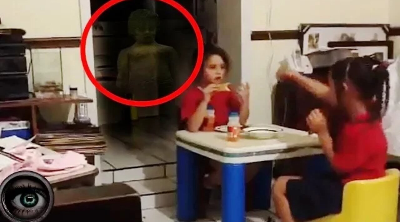 Scary Comp☠️ 4:-Cameras That Accidently Captured Something Paranormal