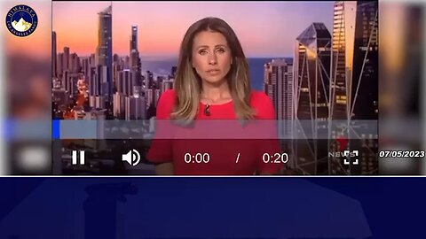 卡姆林·劳埃德（Camryn Lloyd）在参加黄金海岸马拉松比赛时心脏骤停。他目前在重症监护室，情况危急。在同一场比赛中，另外一名男子也因心脏问题倒地后死亡。