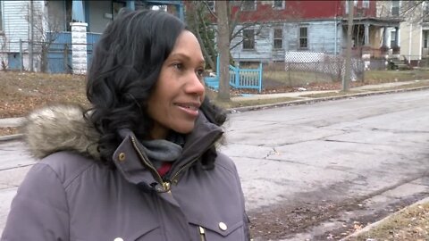 Steph Connects: Angela Walters