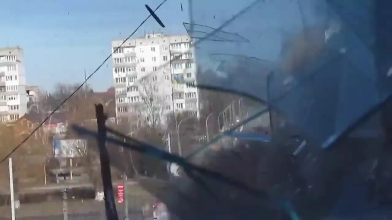 🔴 Ukraine War - Russian Tank Fires Directly At Residential Building • Nearly Hits Person Filming