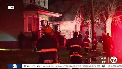 2 dead in early morning fire on Detroit's east side