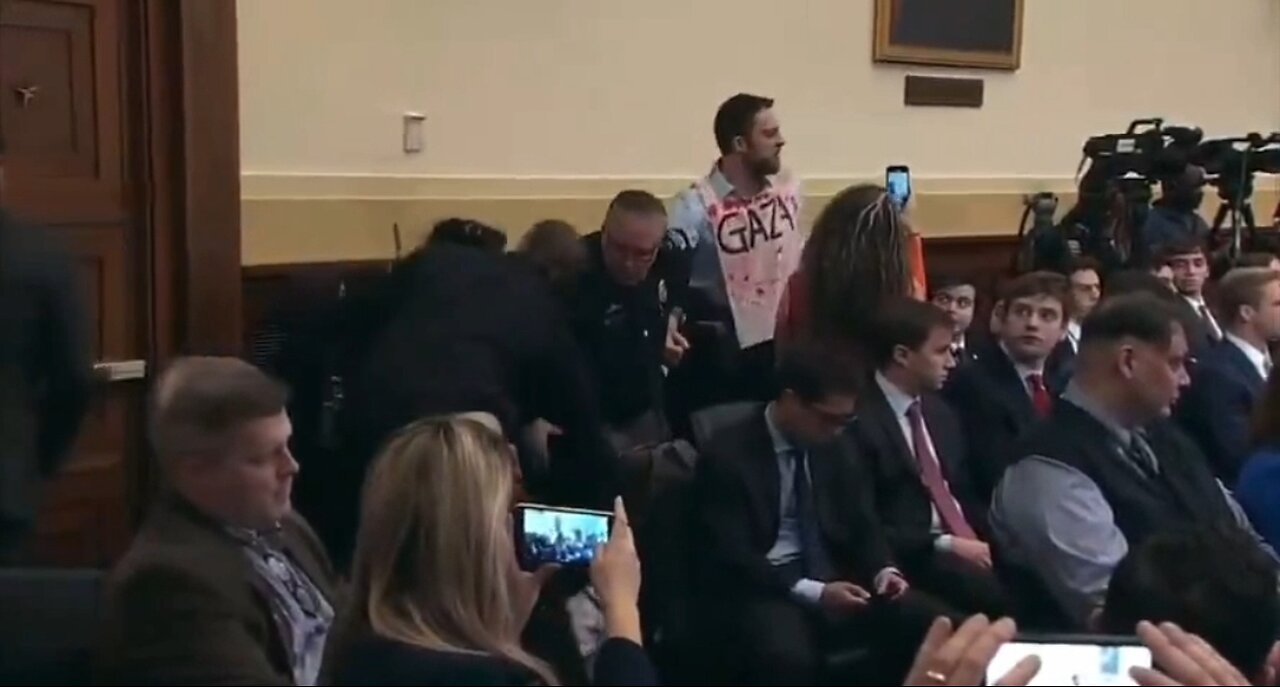 Pro-Hamas Protesters Interrupt Secretary Of State Blinken