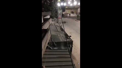 Palestinians pelt Israeli vehicle