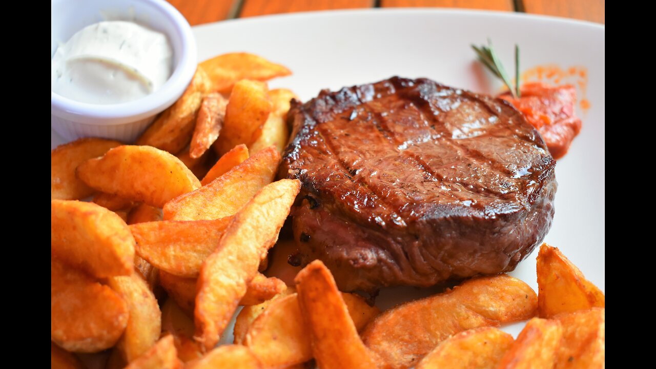 Steak frites with béarnaise sauce#food#yummy#rumble#Viral