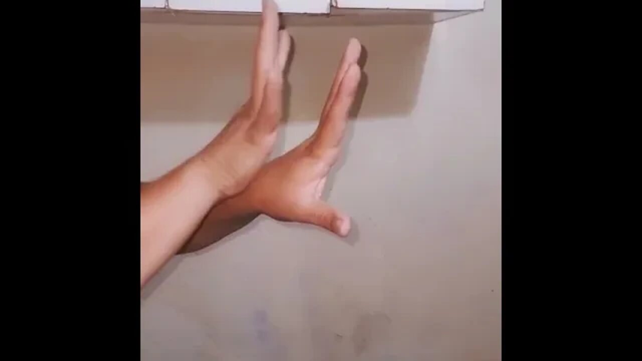 TRUQUE COM AS MAOS [ APRENDA O TRUQUE COM AS MAOS ] MEME !!