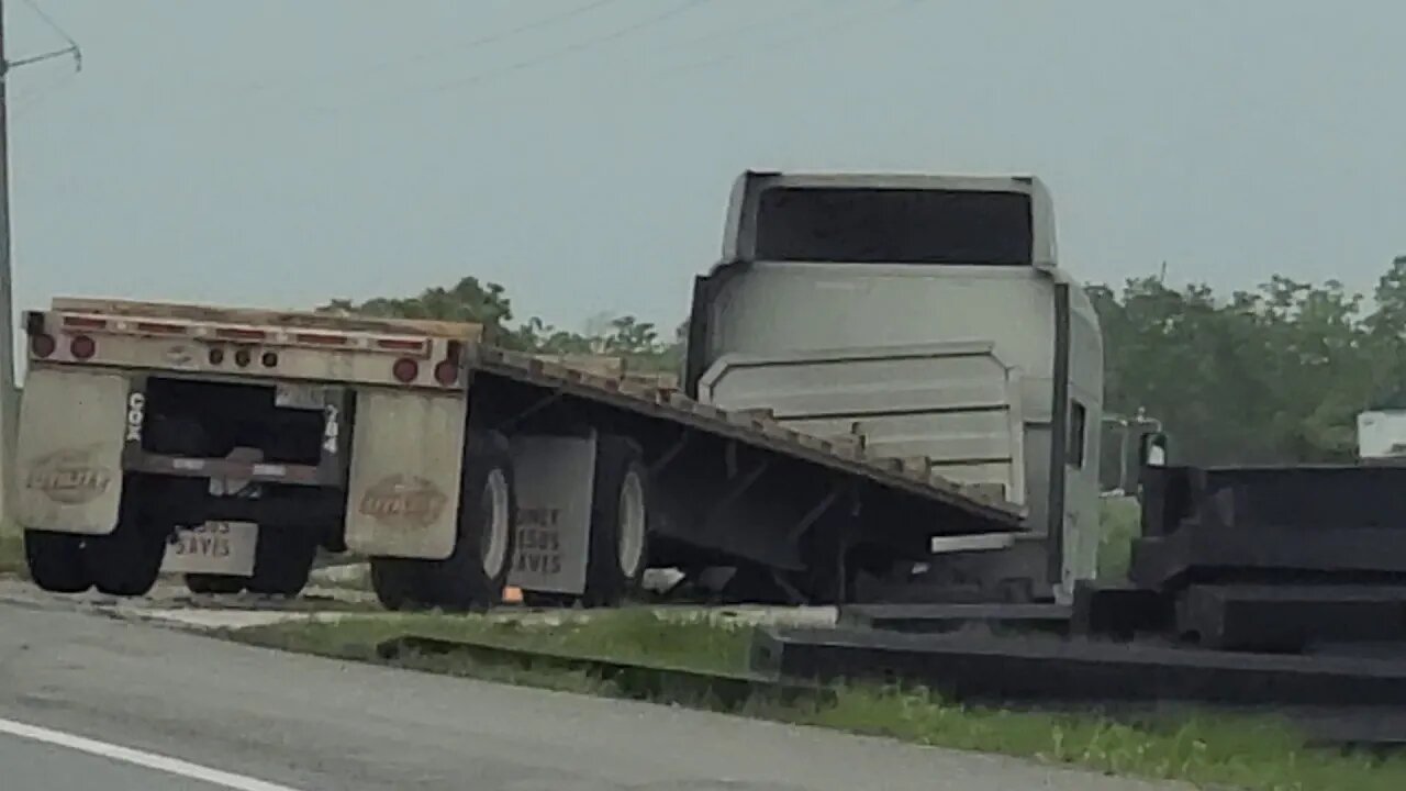 TRUCK DRIVER STUCK IN THE JOB SITE