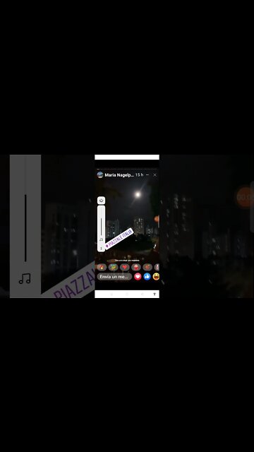 Dinner at the pizzería with the bright Moon !!!!