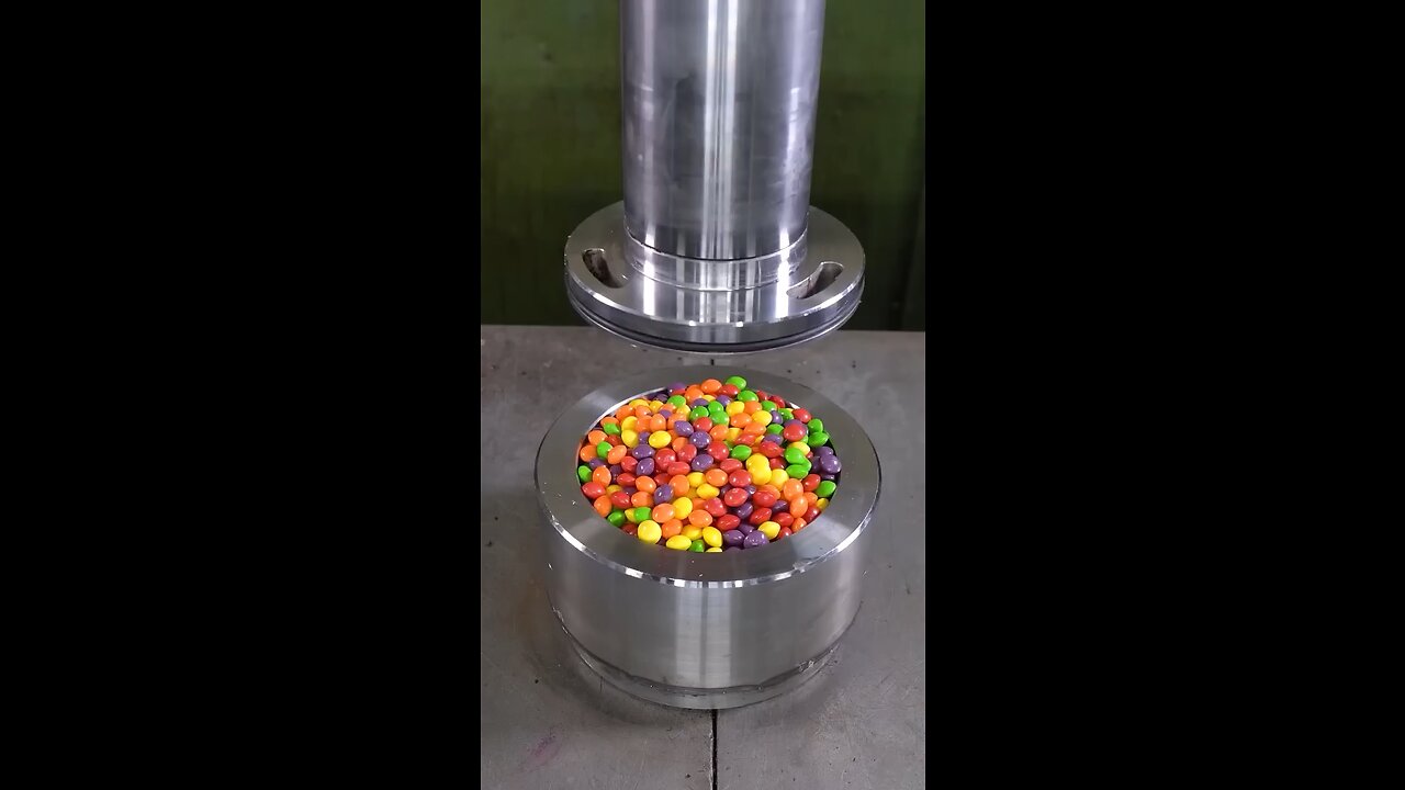 Most watched video of 2023 __ viral video — hydraulic press —crushing