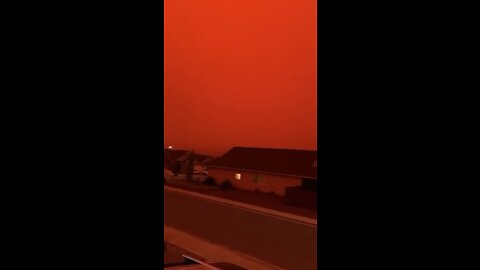 Sky turns into red 🤕 |Scary video