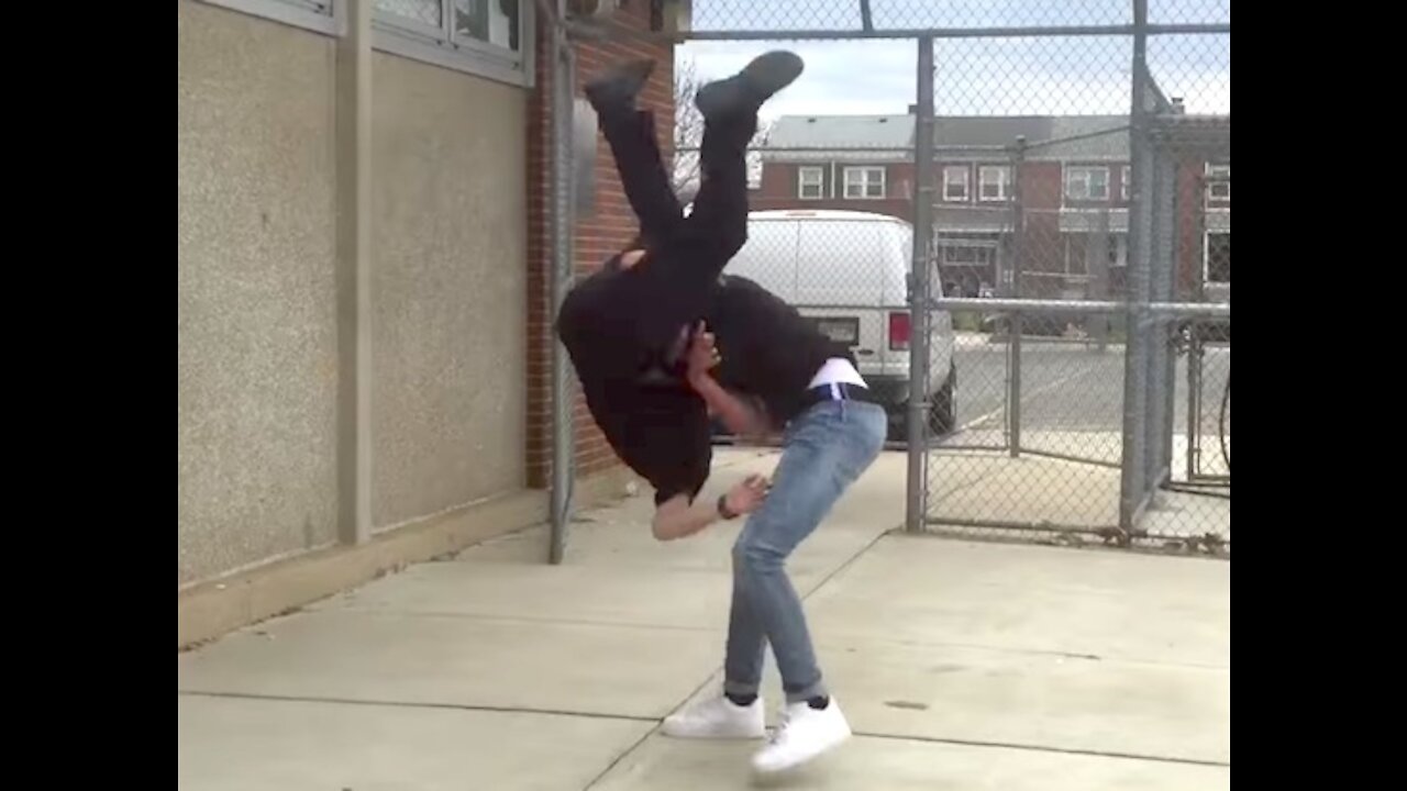 BRUTAL STREET FIGHTS!