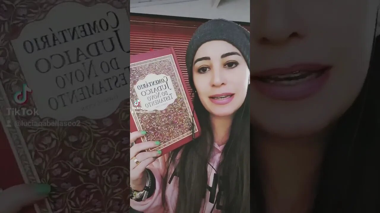 Em Nome do Pai, do Filho e do Espírito Santo ou só de Jesus?